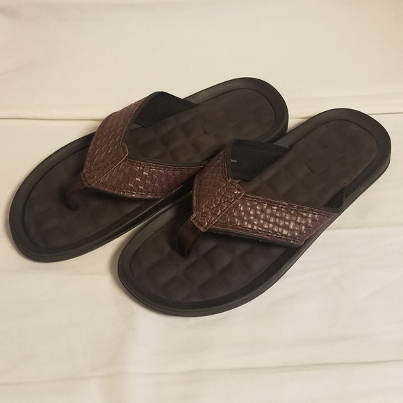 kenneth cole flip flops mens